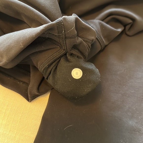 Lululemon wonder train leggings 23” - Picture 4 of 5